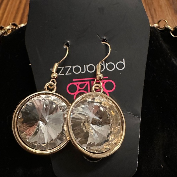 Gold Medallion Sparkle Necklace & Earrings Set - Picture 2 of 4